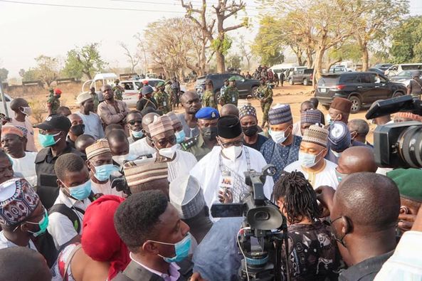 GOVERNOR ABUBAKAR SANI BELLO VISITS COLLEGE OF ABDUCTED STUDENTS IN KAGARA…PROMISES THEIR SAFE RESCUE