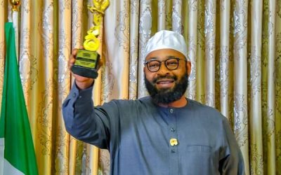 FARMER GOVERNOR UMARU BAGO RECEIVES AWARD AS THE PEOPLE’S CHOICE OF THE YEAR 2023 FROM AN NGO